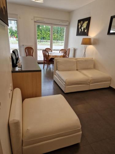 Chatenay-Malabry Apartment | Entier beau 3pièces climatisé avec terrasse de 60m2 pour 7personnes