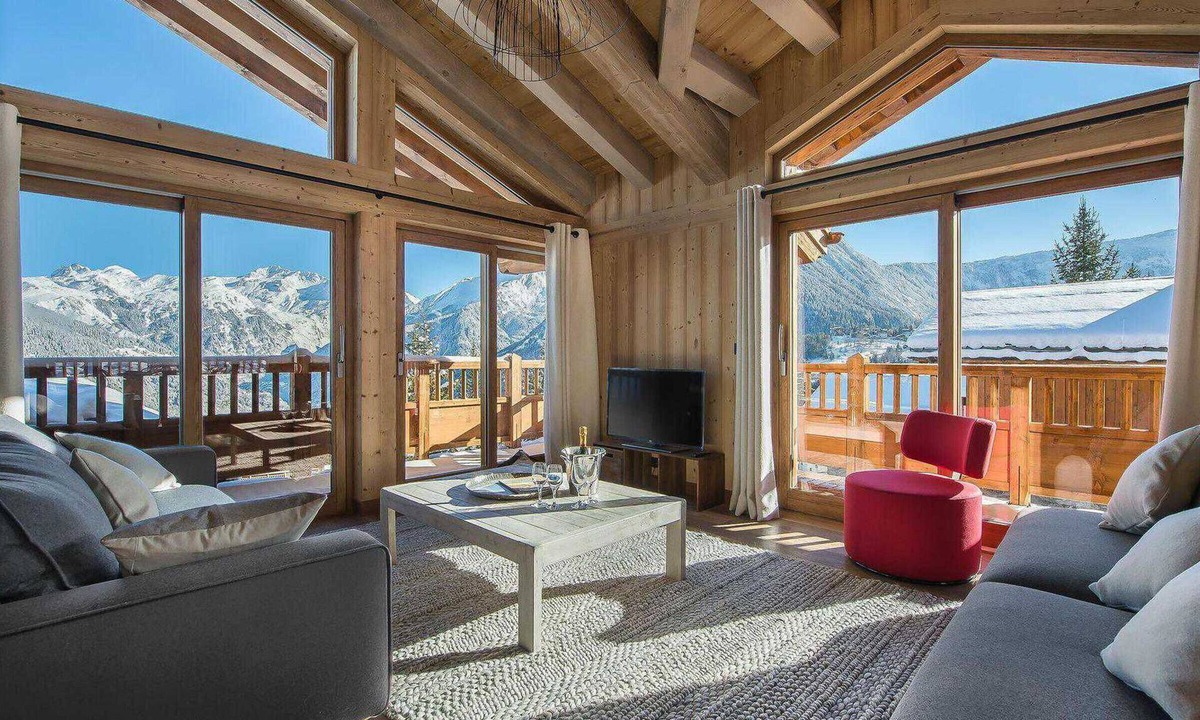 Courchevel Ski Chalet | Family Chalet 5* with Jacuzzi and Sauna in Courchevel