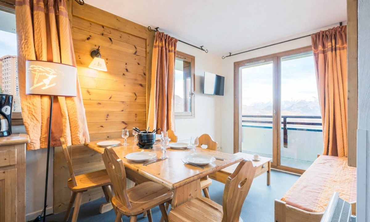 Le Corbier Apartment | 🏔 For rent - Apartment (2 rooms- 6 pers) in the heart of Les Sybelles at Le Corbier!