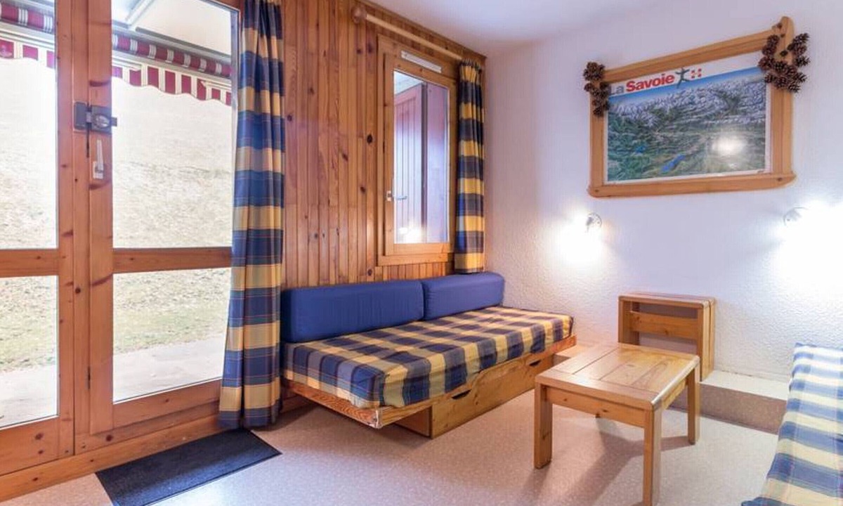 Montchavin Apartment | Spacious studio near slopes and center, pets allowed