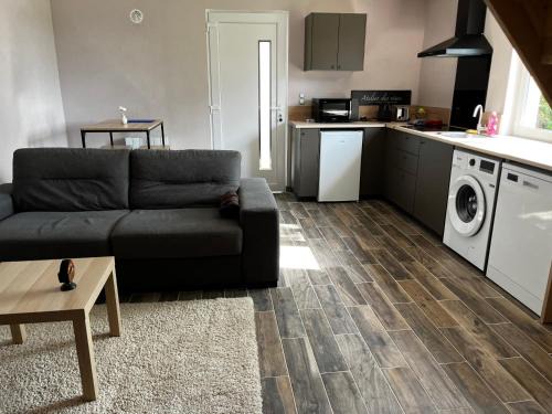Marles-en-Brie Apartment | Fully equipped, independent apartment
