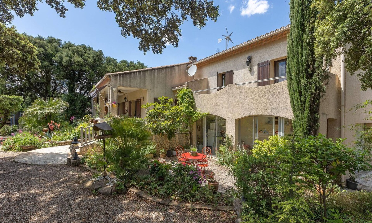 Bedarrides House | Gorgeous home in Bédarrides