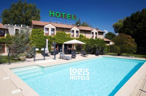 Claix Hotel | Hôtel des Trois Massifs, Grenoble Sud Claix