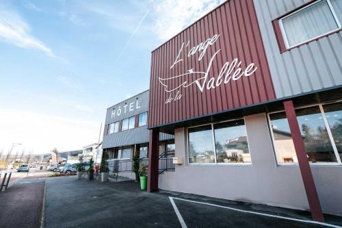 Bellignat Hotel | Hôtel L'ange de la vallée