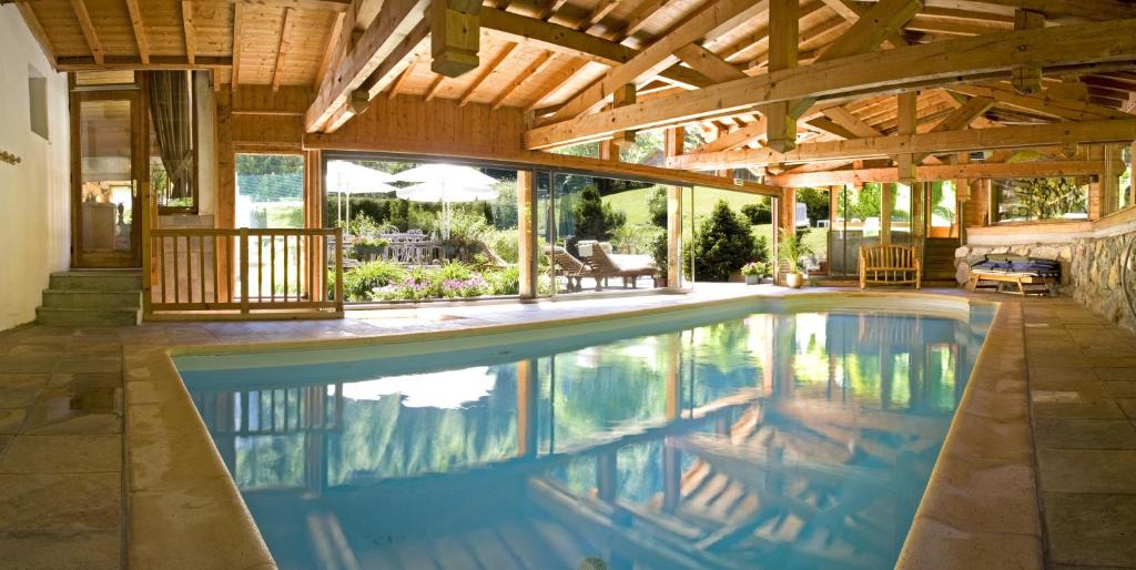 Le Lavancher Hotel | Hôtel Le Jeu de Paume