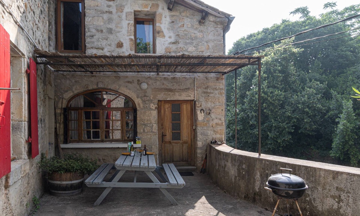 Laurac-en-Vivarais House | Holiday Home 'Maison De Village - L'Externat' with Private Terrace, Wi-Fi and Air Conditioning