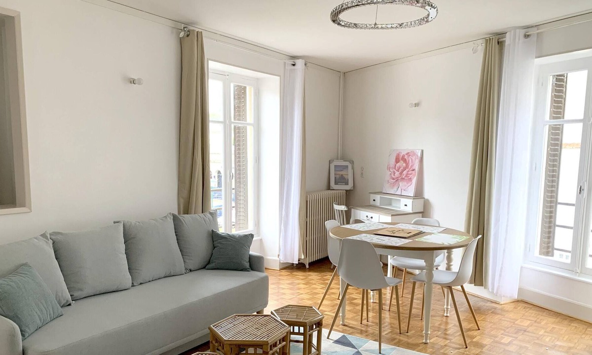 Neris-les-Bains Apartment | Homerez - Amazing appartement for 3 ppl. at Néris-les-Bains