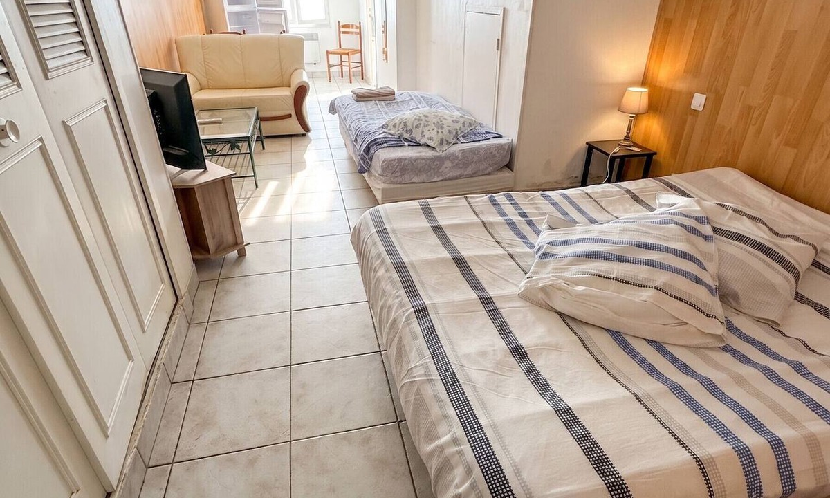 Neris-les-Bains Apartment | Homerez - Apartment in Néris-les-Bains