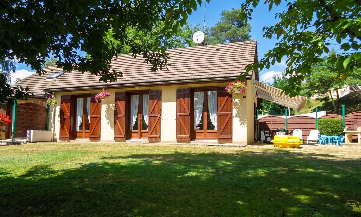 Marcillac-la-Croisille House | Homerez - House in Marcillac-la-Croisille