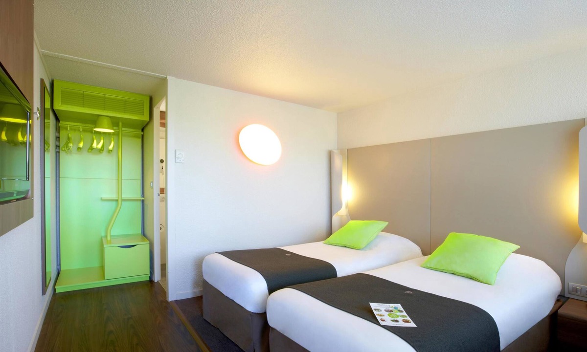 Saint-Egreve Hotel | Hotel Campanile Grenoble Nord - Saint Egrève