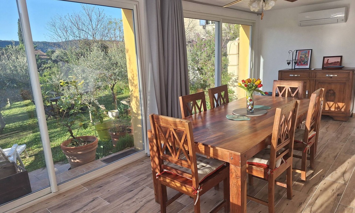 Rustrel House | House Rustrel between Ochres and lavenders 3 bedrooms