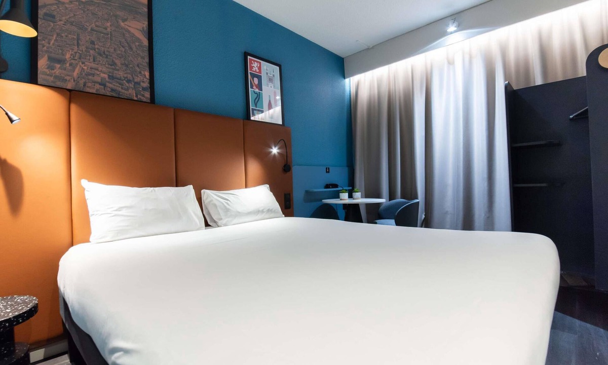 Dardilly Hotel | ibis Lyon Nord