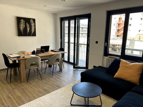 Saint-Etienne Apartment | L'Escale Gare Châteaucreux avec Garage