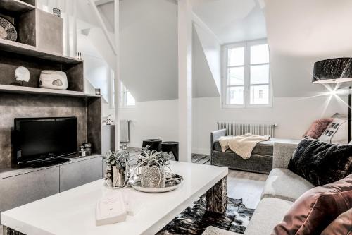 Annecy Old Town Apartment | La Gloriette