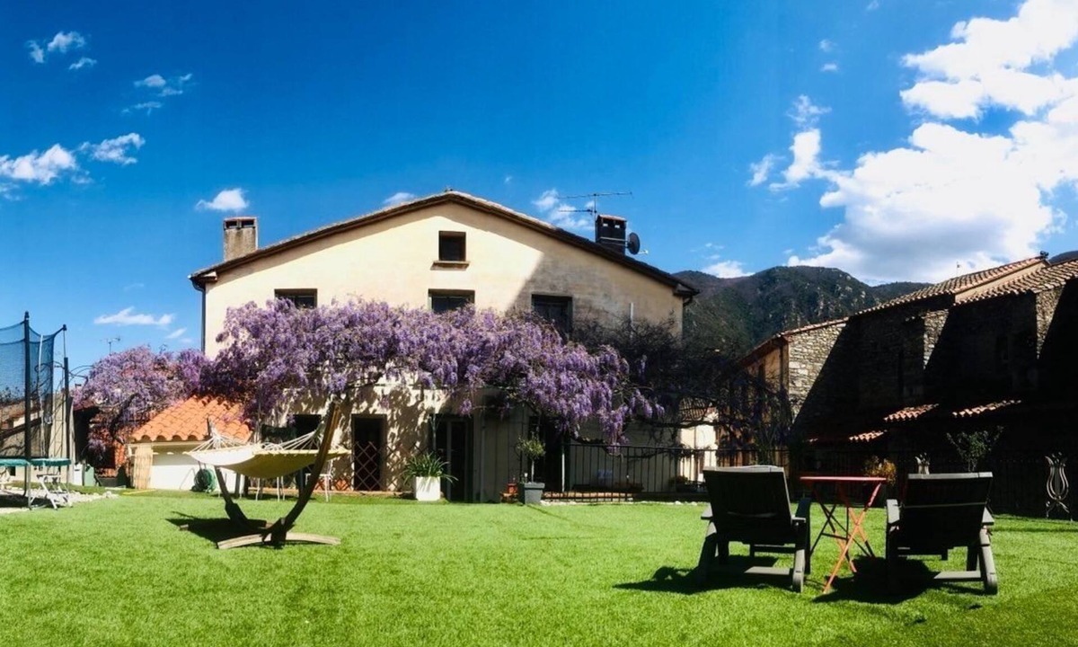 Arles-sur-Tech House | Large house (6 bedrooms) in the heart of a medieval village in Vallespir (Pyrenees)