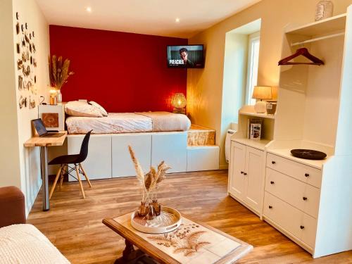 Feurs Apartment | Le Cocon Forézien - Emplacement idéal & Charme irrésistible
