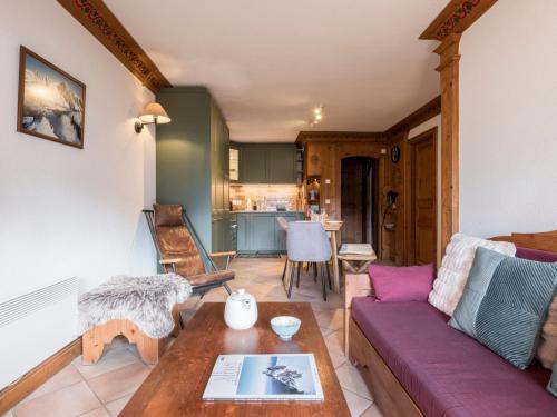 Argentiere Apartment | Le Cristal MT10 - Central Apartment - Close to ski lift - FreeParking & Pool