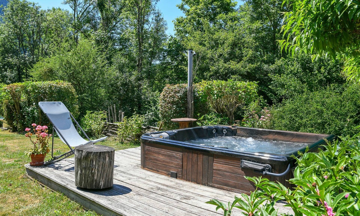 Aillon-le-Jerune House | Le Fayard Loft – Character Apartment in Renovated Farmhouse, Hot Tub, Mountain Views