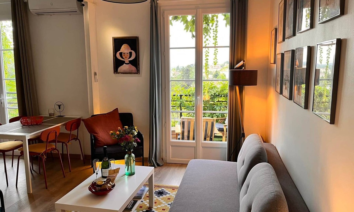 Aubenas Apartment | Les Capucines, Calm & Comfort - Near the Vals thermal baths