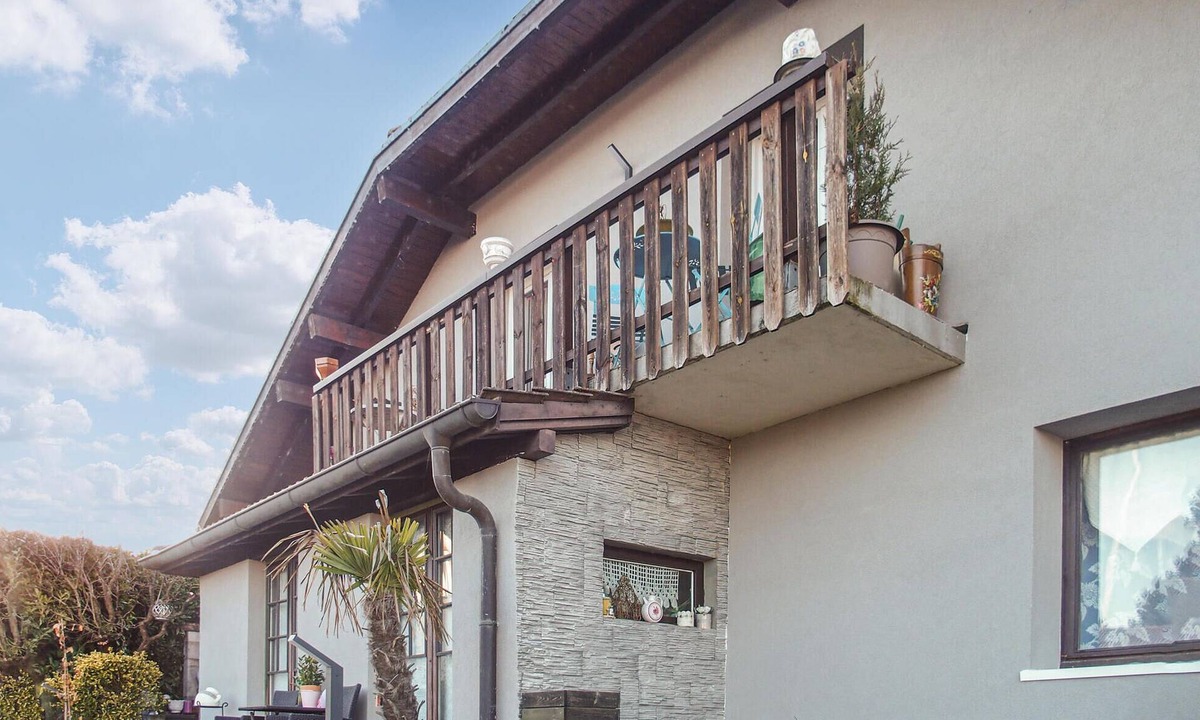 Excenevex Apartment | Lovely apartment in Excenevex with house sea view