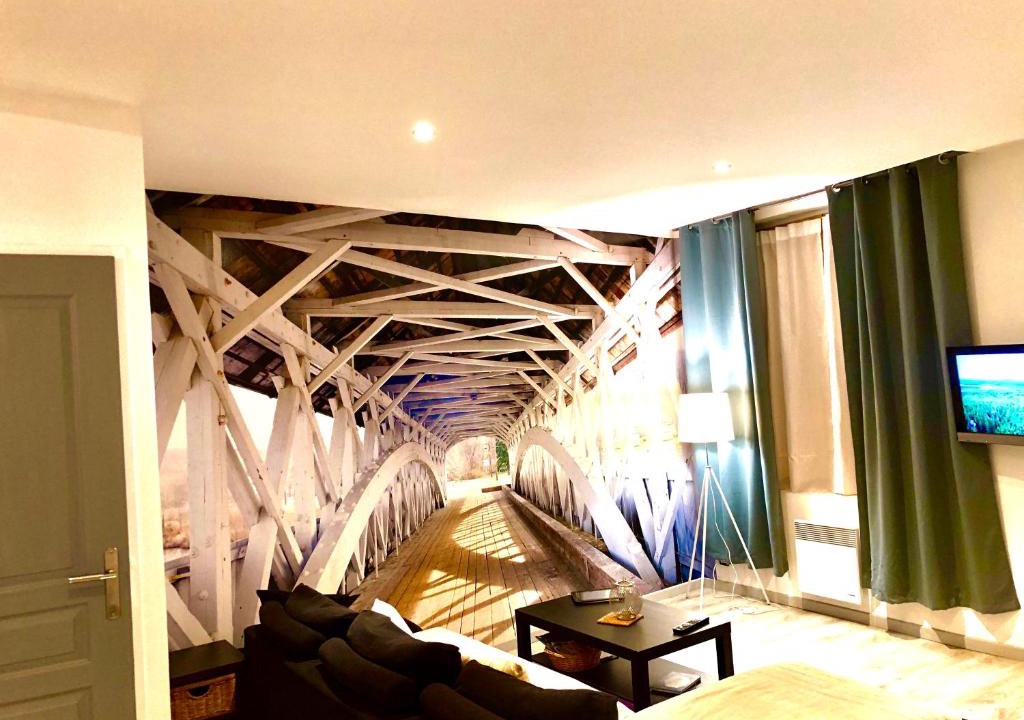 Cret de Roc Apartment | Lulu Philipp coté cour