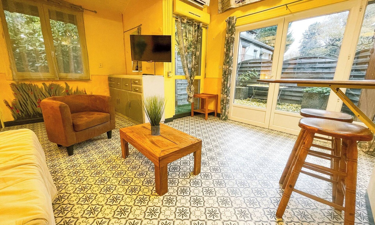 Saint-Egreve Apartment | #M1 | La maisonnette des 3 ponts 🏡 | Terrace
