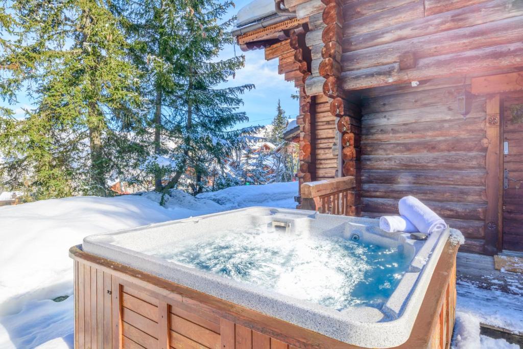 La Perriere Ski Chalet | Madame Vacances Chalet Elliot Ouest
