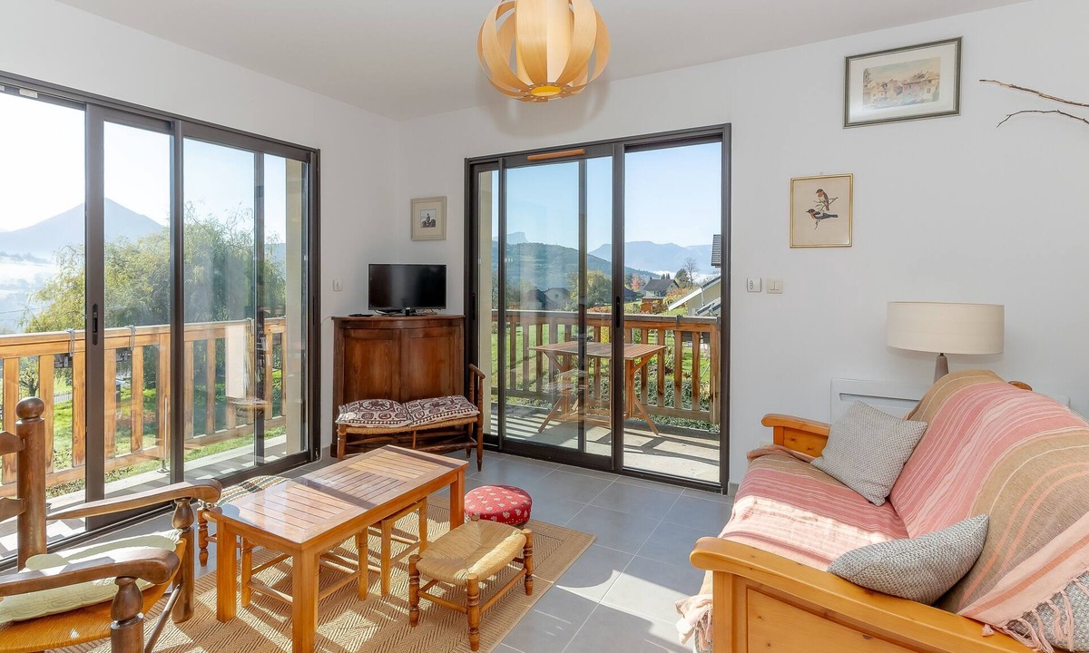 Saint-Jean-dʼArvey House | Maison de TAMO for 6 Guests with Mountain View, Private Garden, and Wi-Fi