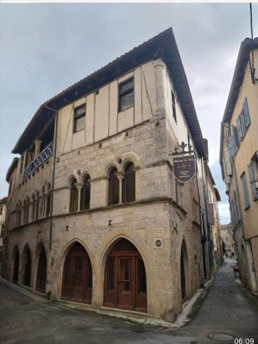 Saint-Antonin Noble Val Apartment | Maison du Roy/Upper Cambers