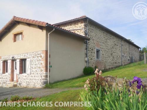 Chamboeuf House | Maison rustique avec jardin à Aveizieux, animaux admis - FR-1-496-175