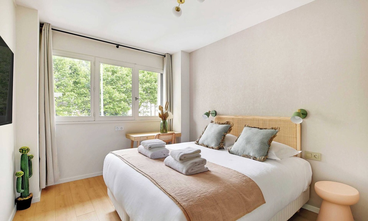 Meudon Apartment | Modern "green Suites" Residence - Meudon/velizy
