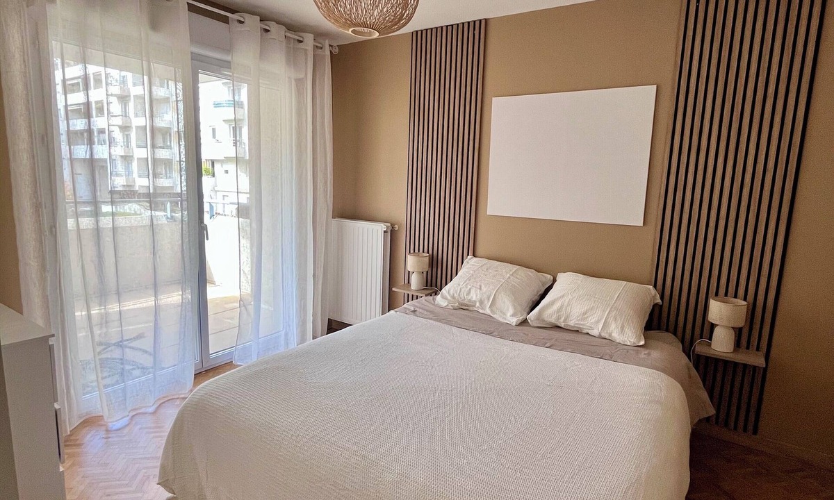 Chambery Apartment | New T2 with terrace + private garage in city center