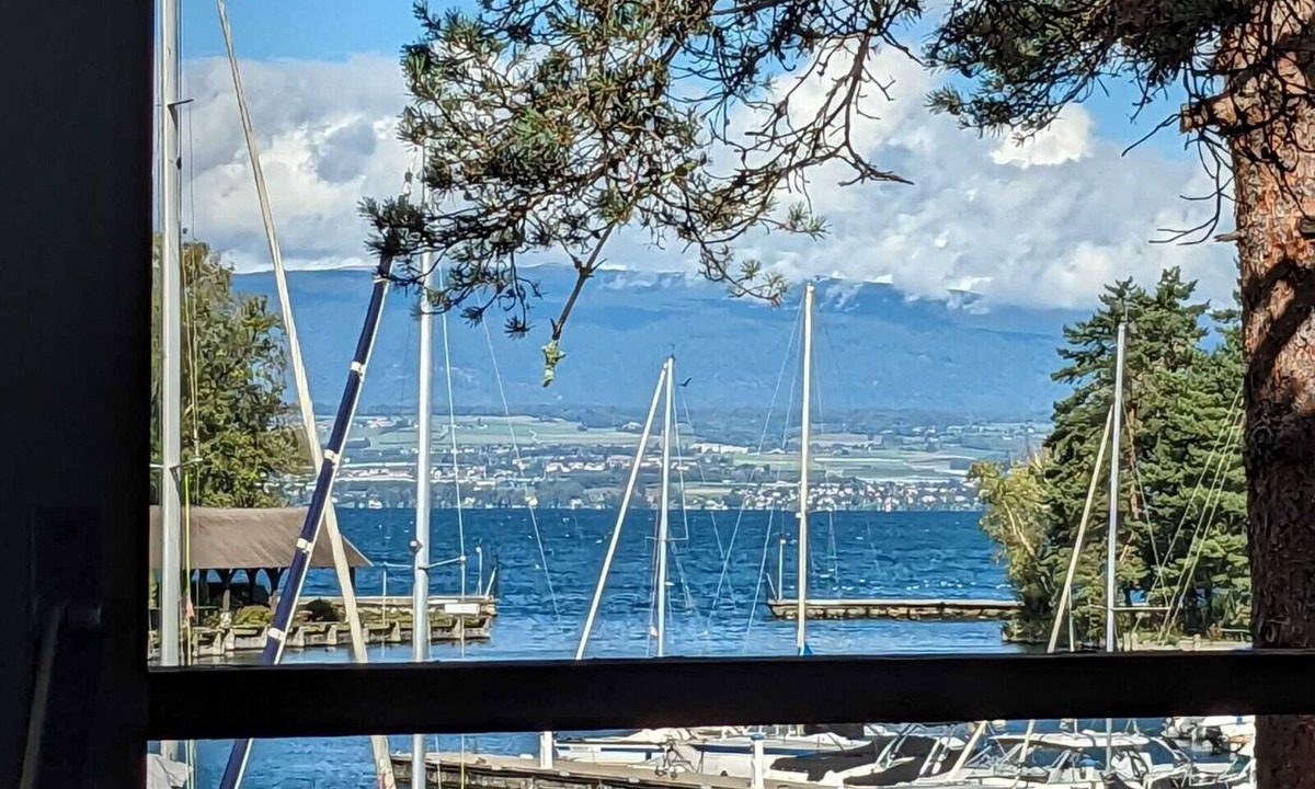 Thonon-les-Bains Apartment | Port Ripaille, Appartement Deux Pièces, Tout Confort