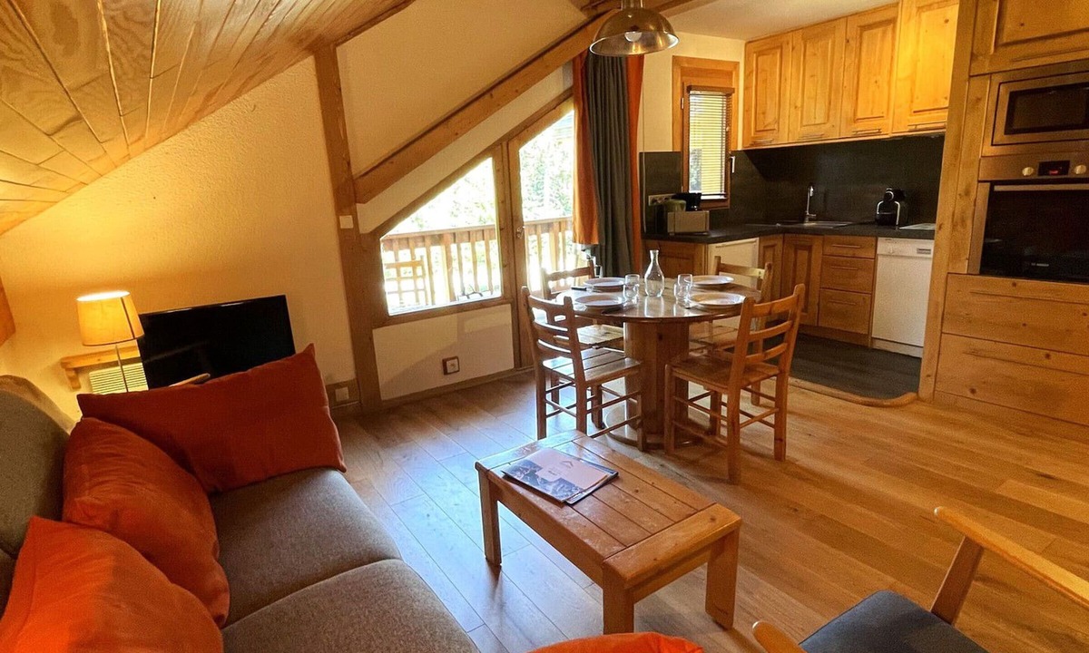 Meribel Apartment | Renovated 2-room apartment, 5 people, Méribel Altiport, ski-in/ski-out