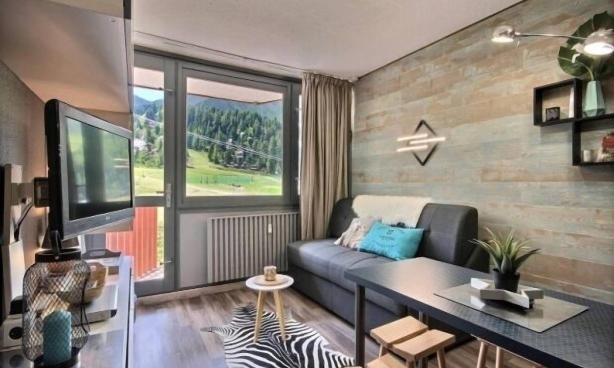 Plagne Centre Apartment | Renovated studio cabin for 3/4 pers. in Plagne Centre