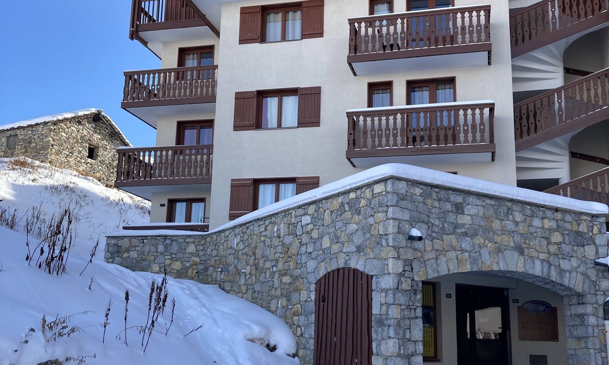Val Claret Apartment | Ski in, ski out flat to sleep up to 6
