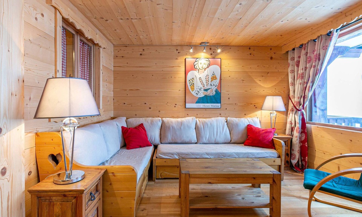 Valmorel Apartment | Spacious 3-bedroom apartment, 96m², near slopes and shops in Valmorel