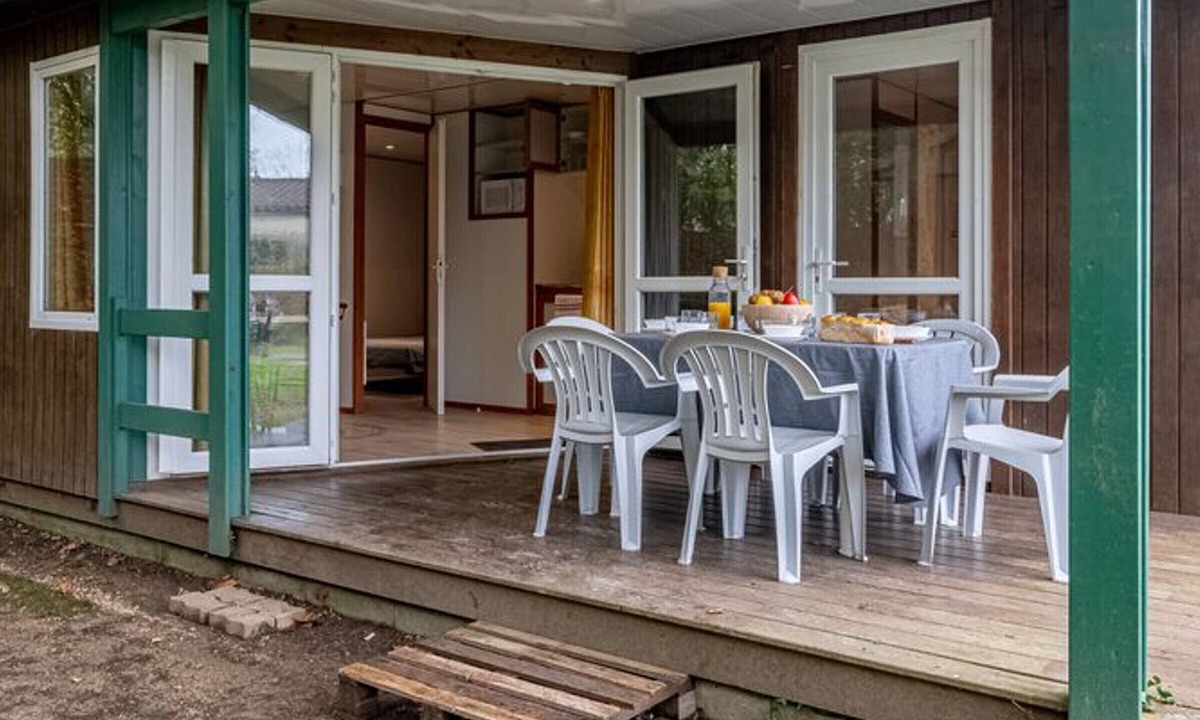Badefols-sur-Dordogne Ski Chalet | Spacious chalet without kitchen with terrace - 6 people