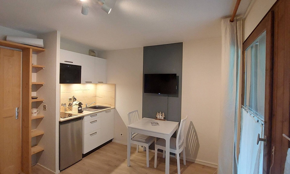 Les Contamines-Montjoie Apartment | Studio at the foot of the lifts/wifi/smart TV/parking