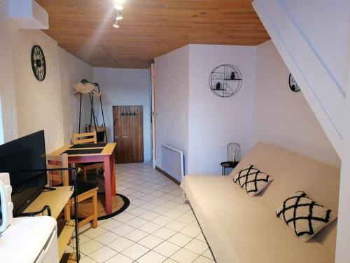 Espaly-Saint-Marcel Apartment | Studio Joseph 5 minutes Le Puy en Velay