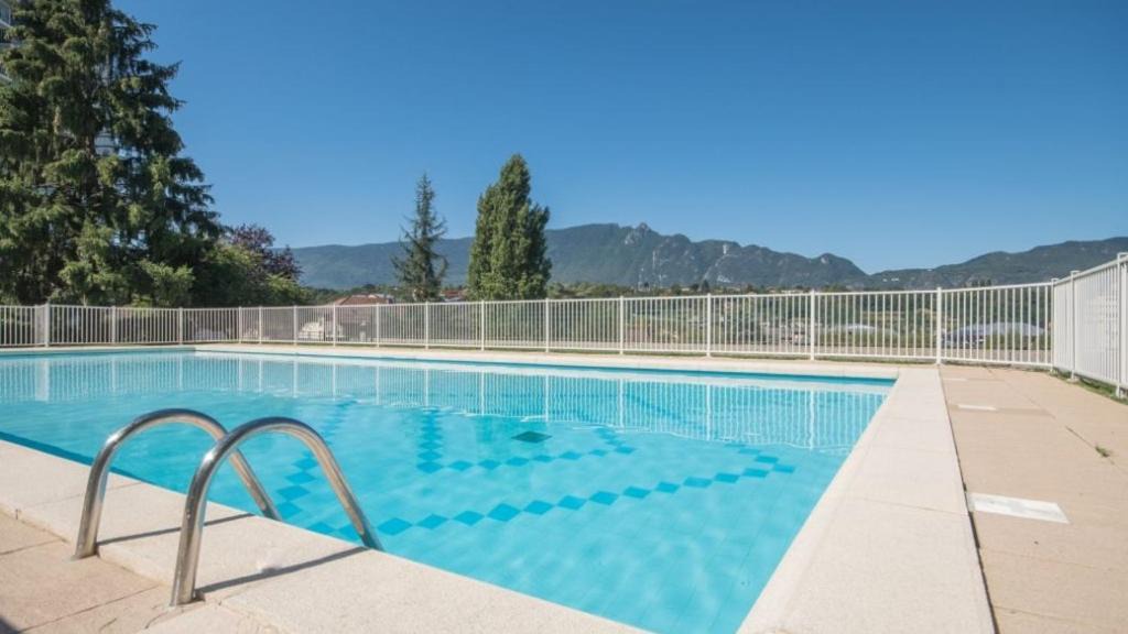 Aix-les-Bains Apartment | Studio moderne,parking,piscine,tennis,terrasse.