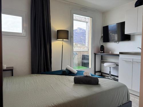 Chambery Apartment | Studio with view in Chambéry
