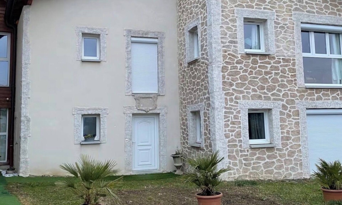Vetraz-Monthoux Apartment | Superb furnished t2 in a quiet area with private parking