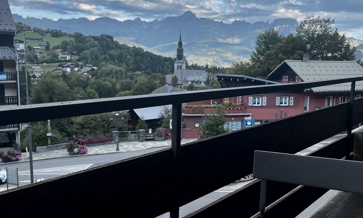 Saint-Gervais-les-Bains Apartment | Very nice Appart. 94 m2 downtown renovated 2022, with balcony and garage.