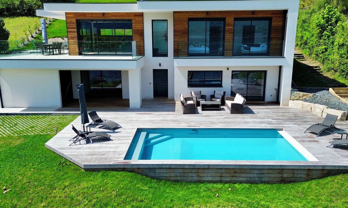 Le Bourget-du-Lac Villa | Villa Piscine chauffée, vue et accès lac, climatisation