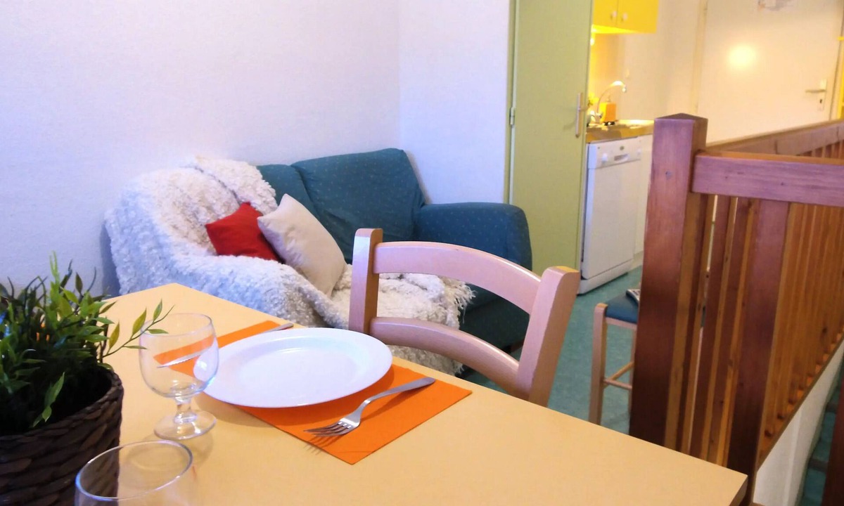 Maisod Villa | VVF Jura Lac de Vouglans - 3-room gîte for 6 people 1 baby (4 + 2 children under 12)