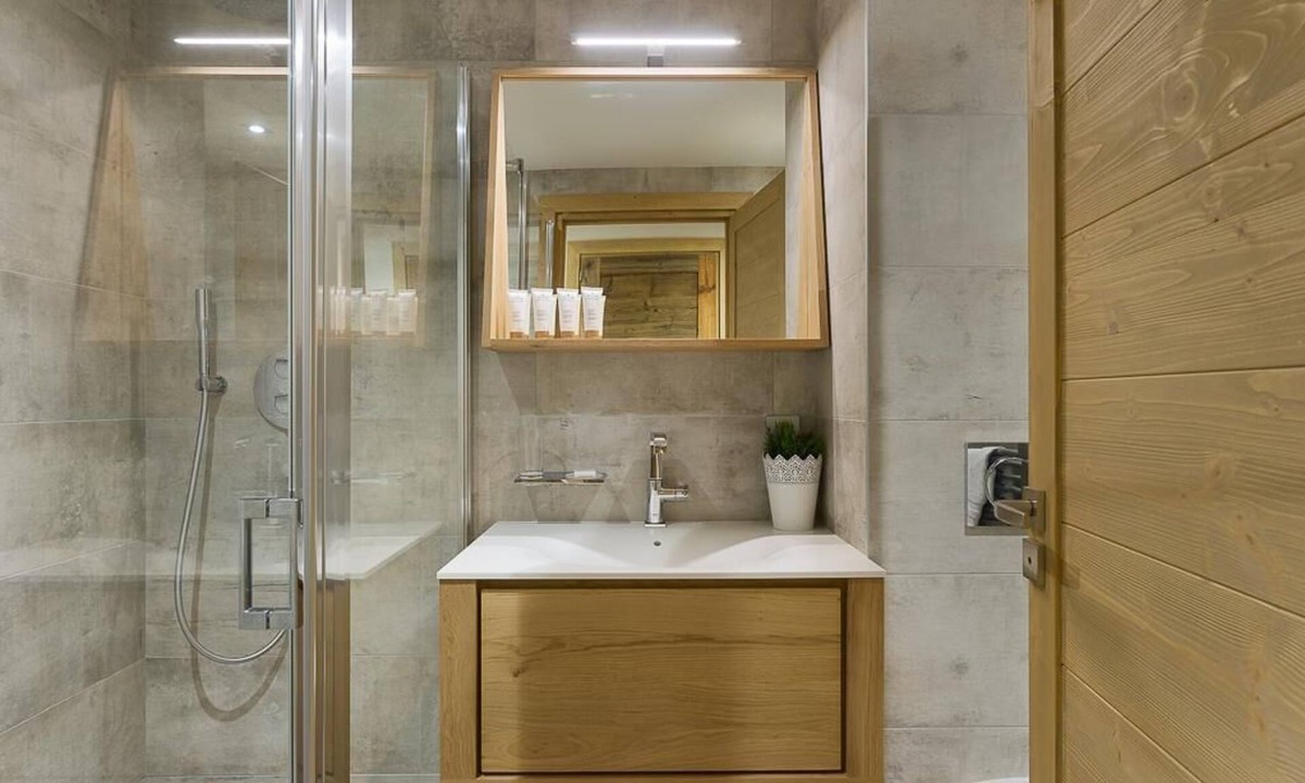Les Gets Apartment | Wifi, resort center, 2nd floor, sauna, hammam, balcony, parking, tv, 110m², Les Gets