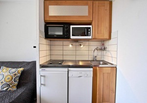 2nd floor, balcony, tv, ski locker, 21m², Chamrousse