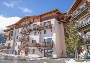 300m from resort center, 4th floor, balcony, parking, tv, 40m², Aussois