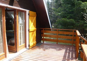 Authentic Chalet Near Ski Slopes and Trails